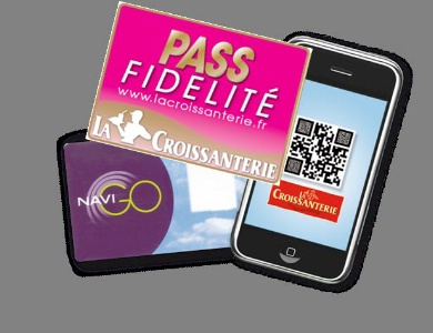 Pass Fidlit Airfid multi-supports : une carte papier  code barres 2D distribue en magasin, le passe de transport urbain, ou encore le smartphone.