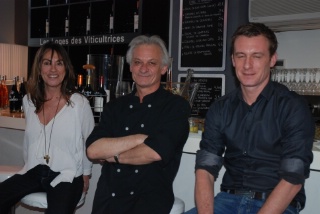 Catherine, Alain, Cyril : le trio Moretti a lanc  le restaurant-bar  vins La Robe, spcialis sur les crus de viticultrices.