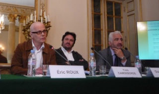 De gauche  droite, le journaliste Eric Roux, Yves Camdeborde et Guy Savoy.