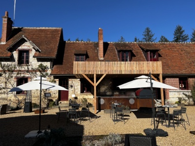 Le restaurant phmre L'Asperatus vient d'ouvrir au Loire Valley Lodges, avec le chef anglais Daniel Morgan en rsidence