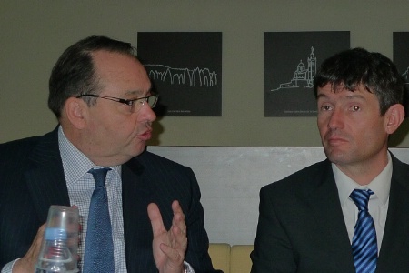 Patrick Menucci (Vice-prsident du Conseil rgional) et Pierre Meffre (prsident du CRT PACA) veulent une rgion pour tous