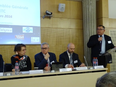 De gauche  droite: Catherine Augereau-Leloup (commission formation), Pascal Leroux (commission juridique et fiscale), Philippe Vesselier (commission sret alimentaire), et Michel Morin (prsident du SNRTC).